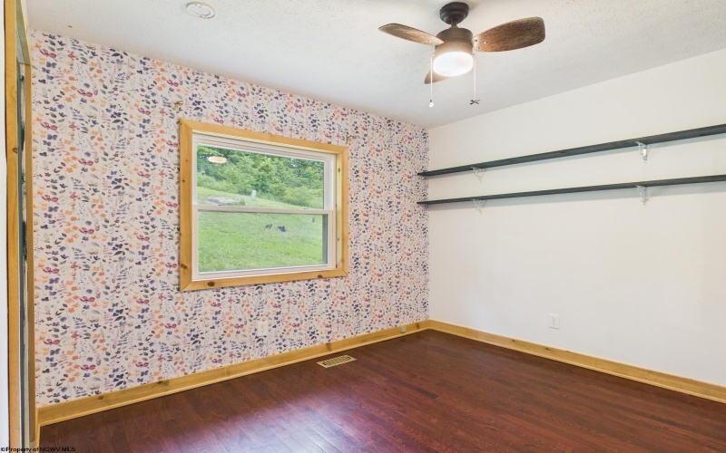 38 Rabish Lane, Fairmont, West Virginia 26554, 2 Bedrooms Bedrooms, 5 Rooms Rooms,1 BathroomBathrooms,Single Family Detached,For Sale,Rabish,10165265