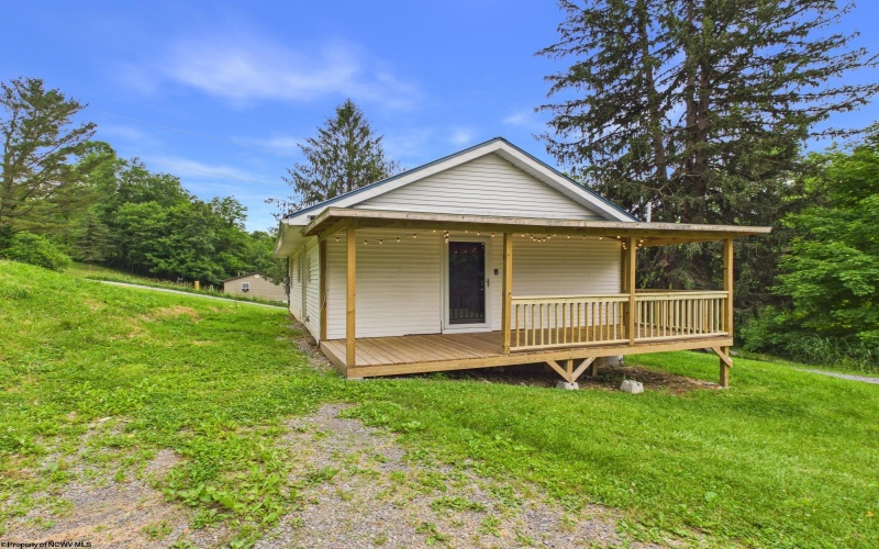 38 Rabish Lane, Fairmont, West Virginia 26554, 2 Bedrooms Bedrooms, 5 Rooms Rooms,1 BathroomBathrooms,Single Family Detached,For Sale,Rabish,10165265