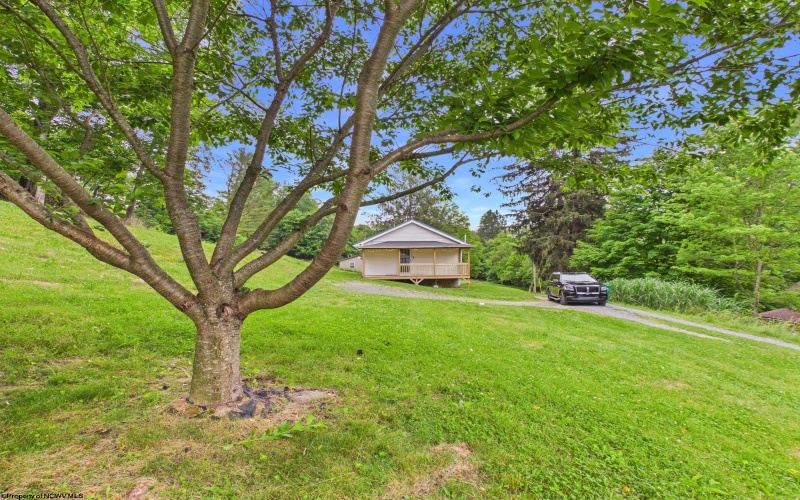 38 Rabish Lane, Fairmont, West Virginia 26554, 2 Bedrooms Bedrooms, 5 Rooms Rooms,1 BathroomBathrooms,Single Family Detached,For Sale,Rabish,10165265