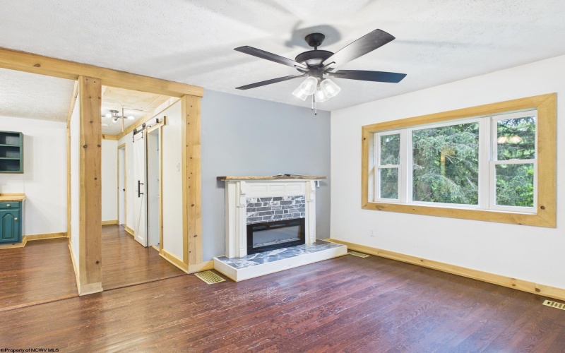 38 Rabish Lane, Fairmont, West Virginia 26554, 2 Bedrooms Bedrooms, 5 Rooms Rooms,1 BathroomBathrooms,Single Family Detached,For Sale,Rabish,10165265