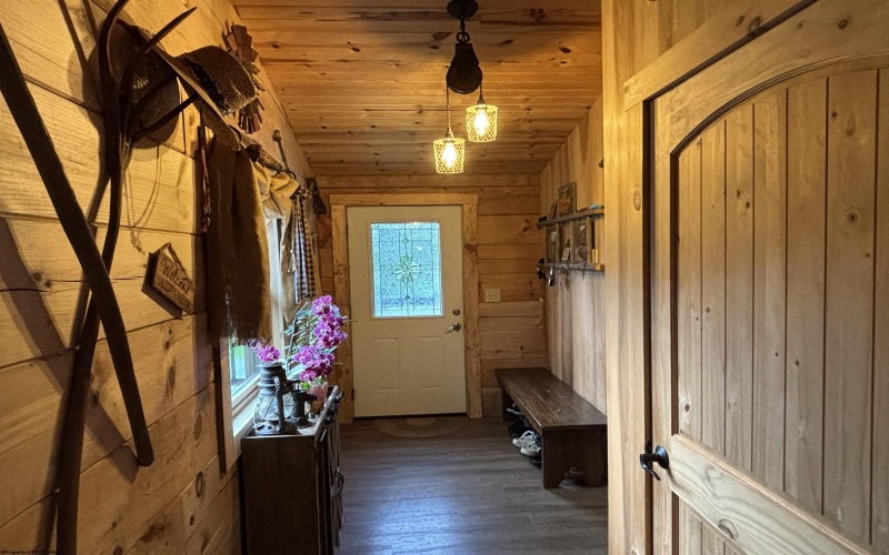 52 Kearns Road, Bristol, West Virginia 26426, 3 Bedrooms Bedrooms, 6 Rooms Rooms,1 BathroomBathrooms,Single Family Detached,For Sale,Kearns,10165280