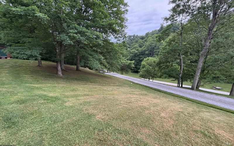 52 Kearns Road, Bristol, West Virginia 26426, 3 Bedrooms Bedrooms, 6 Rooms Rooms,1 BathroomBathrooms,Single Family Detached,For Sale,Kearns,10165280