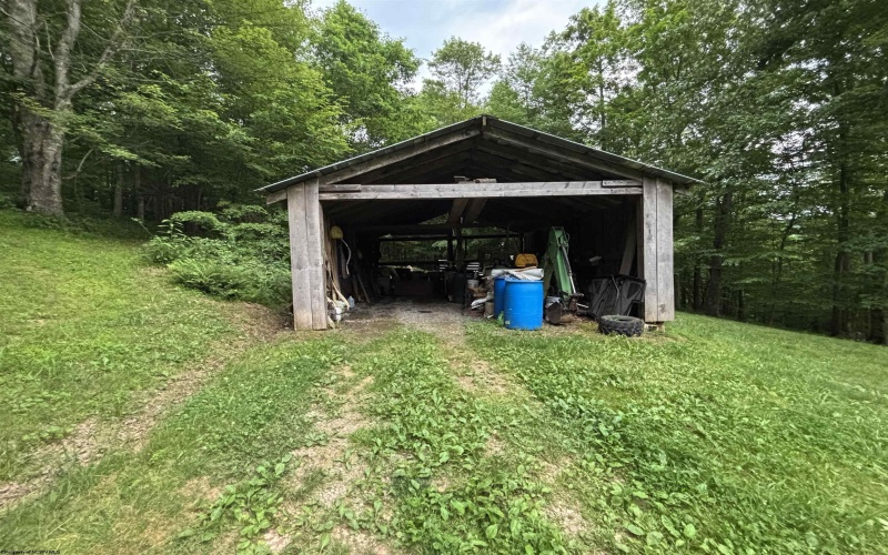 52 Kearns Road, Bristol, West Virginia 26426, 3 Bedrooms Bedrooms, 6 Rooms Rooms,1 BathroomBathrooms,Single Family Detached,For Sale,Kearns,10165280