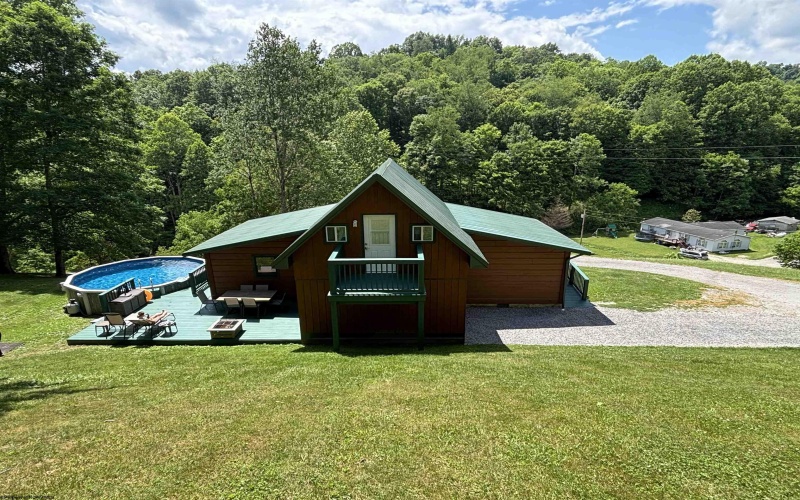 52 Kearns Road, Bristol, West Virginia 26426, 3 Bedrooms Bedrooms, 6 Rooms Rooms,1 BathroomBathrooms,Single Family Detached,For Sale,Kearns,10165280