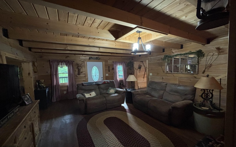 52 Kearns Road, Bristol, West Virginia 26426, 3 Bedrooms Bedrooms, 6 Rooms Rooms,1 BathroomBathrooms,Single Family Detached,For Sale,Kearns,10165280