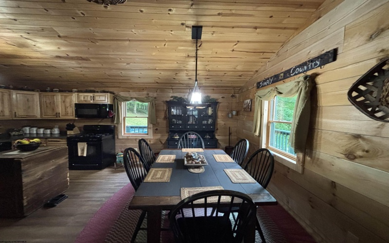 52 Kearns Road, Bristol, West Virginia 26426, 3 Bedrooms Bedrooms, 6 Rooms Rooms,1 BathroomBathrooms,Single Family Detached,For Sale,Kearns,10165280
