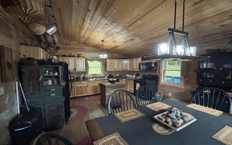52 Kearns Road, Bristol, West Virginia 26426, 3 Bedrooms Bedrooms, 6 Rooms Rooms,1 BathroomBathrooms,Single Family Detached,For Sale,Kearns,10165280