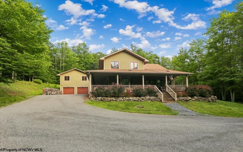 2256 Cabin Mountain Road, Davis, West Virginia 26260, 5 Bedrooms Bedrooms, 10 Rooms Rooms,3 BathroomsBathrooms,Single Family Detached,For Sale,Cabin Mountain,10165270