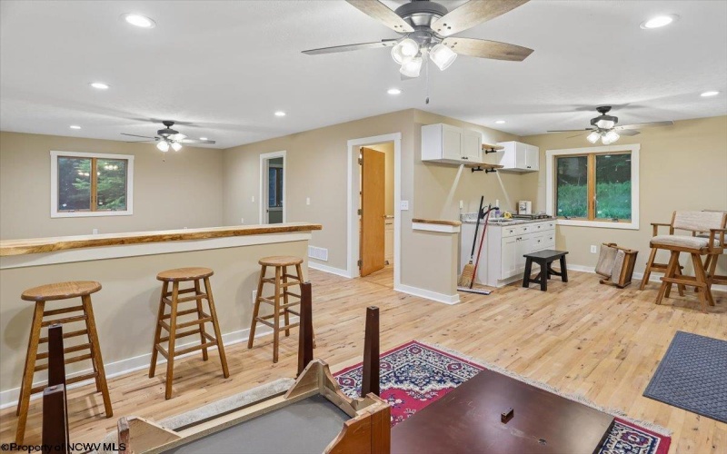 2256 Cabin Mountain Road, Davis, West Virginia 26260, 5 Bedrooms Bedrooms, 10 Rooms Rooms,3 BathroomsBathrooms,Single Family Detached,For Sale,Cabin Mountain,10165270