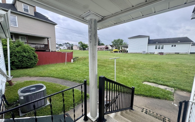 542 Market Street, Fairmont, West Virginia 26554, 3 Bedrooms Bedrooms, 6 Rooms Rooms,1 BathroomBathrooms,Single Family Detached,For Sale,Market,10165271