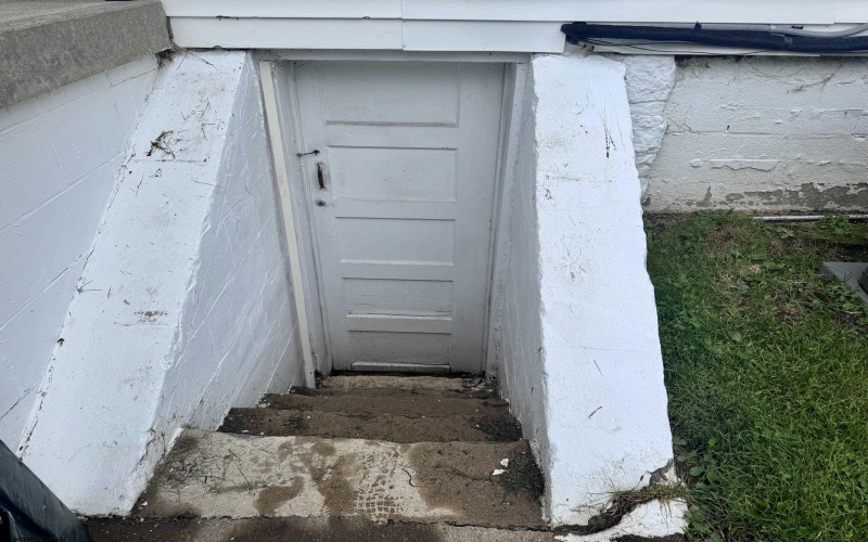 542 Market Street, Fairmont, West Virginia 26554, 3 Bedrooms Bedrooms, 6 Rooms Rooms,1 BathroomBathrooms,Single Family Detached,For Sale,Market,10165271