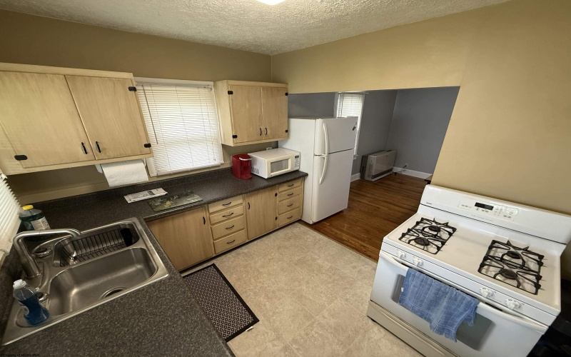 1513 Lavalette Avenue, Elkins, West Virginia 26241, 2 Bedrooms Bedrooms, 6 Rooms Rooms,1 BathroomBathrooms,Single Family Detached,For Sale,Lavalette,10165267