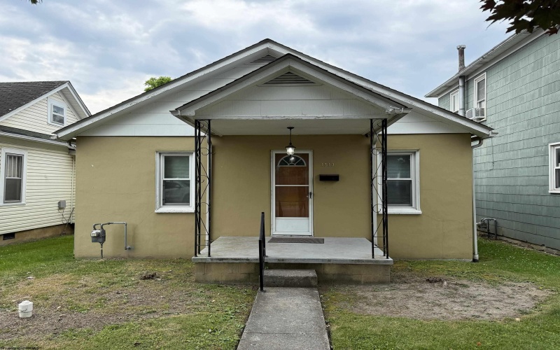 1513 Lavalette Avenue, Elkins, West Virginia 26241, 2 Bedrooms Bedrooms, 6 Rooms Rooms,1 BathroomBathrooms,Single Family Detached,For Sale,Lavalette,10165267