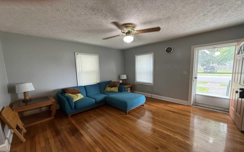 1513 Lavalette Avenue, Elkins, West Virginia 26241, 2 Bedrooms Bedrooms, 6 Rooms Rooms,1 BathroomBathrooms,Single Family Detached,For Sale,Lavalette,10165267
