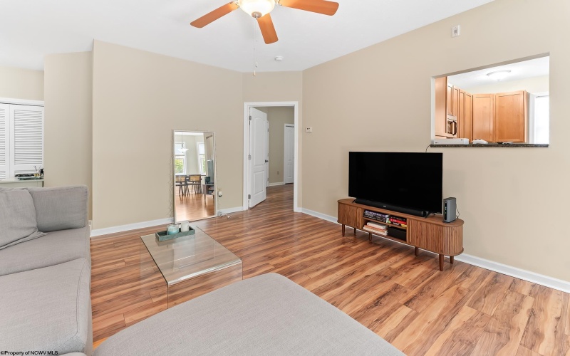 310 Fountain View, Morgantown, West Virginia 26505, 2 Bedrooms Bedrooms, 5 Rooms Rooms,2 BathroomsBathrooms,Single Family Attached,For Sale,Fountain,10165266