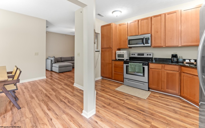 310 Fountain View, Morgantown, West Virginia 26505, 2 Bedrooms Bedrooms, 5 Rooms Rooms,2 BathroomsBathrooms,Single Family Attached,For Sale,Fountain,10165266