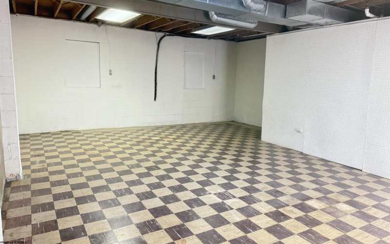 99-103 Liberty Avenue, Clarksburg, West Virginia 26301, ,Multi-unit/income,For Sale,Liberty,10162040