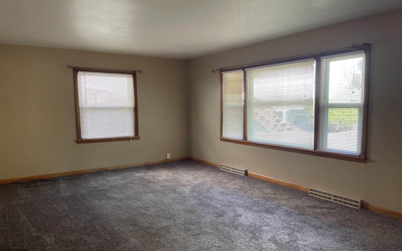 99-103 Liberty Avenue, Clarksburg, West Virginia 26301, ,Multi-unit/income,For Sale,Liberty,10162040