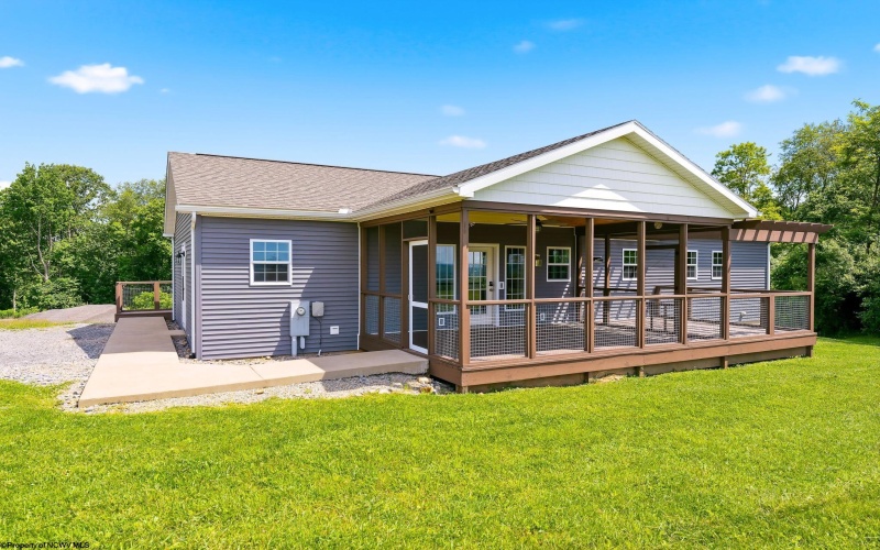 563 Laurel Run Pisgah Road, Bruceton Mills, West Virginia 26525, 3 Bedrooms Bedrooms, 5 Rooms Rooms,2 BathroomsBathrooms,Single Family Detached,For Sale,Laurel Run Pisgah,10165277