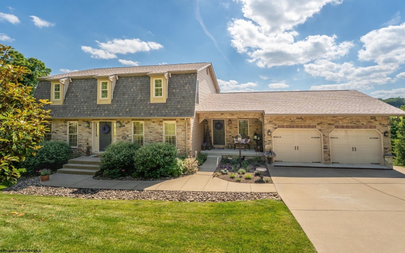 25 Garden Lane, Morgantown, West Virginia 26501, 4 Bedrooms Bedrooms, 12 Rooms Rooms,4 BathroomsBathrooms,Single Family Detached,For Sale,Garden,10165279 25 Garden Lane, Morgantown, West Virginia 26501, 4 Bedrooms Bedrooms, 12 Rooms Rooms,4 BathroomsBathrooms,Single Family Detached,For Sale,Garden,10165279