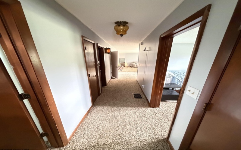 114 Southview Drive, Elkins, West Virginia 26241, 3 Bedrooms Bedrooms, 9 Rooms Rooms,2 BathroomsBathrooms,Single Family Detached,For Sale,Southview,10165282