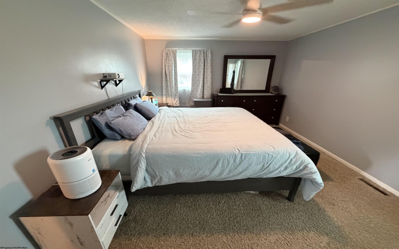 114 Southview Drive, Elkins, West Virginia 26241, 3 Bedrooms Bedrooms, 9 Rooms Rooms,2 BathroomsBathrooms,Single Family Detached,For Sale,Southview,10165282