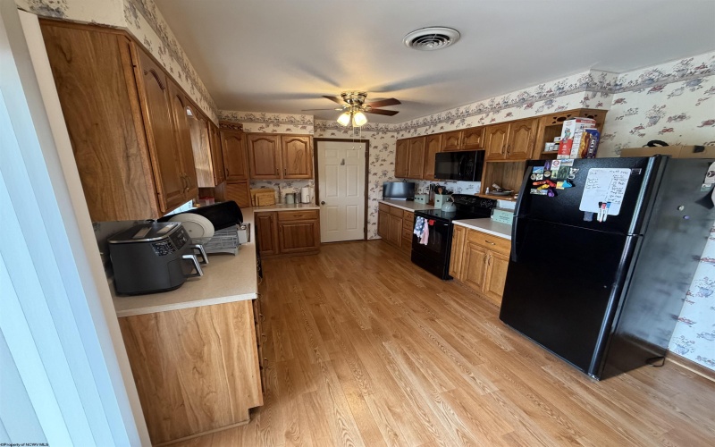 114 Southview Drive, Elkins, West Virginia 26241, 3 Bedrooms Bedrooms, 9 Rooms Rooms,2 BathroomsBathrooms,Single Family Detached,For Sale,Southview,10165282