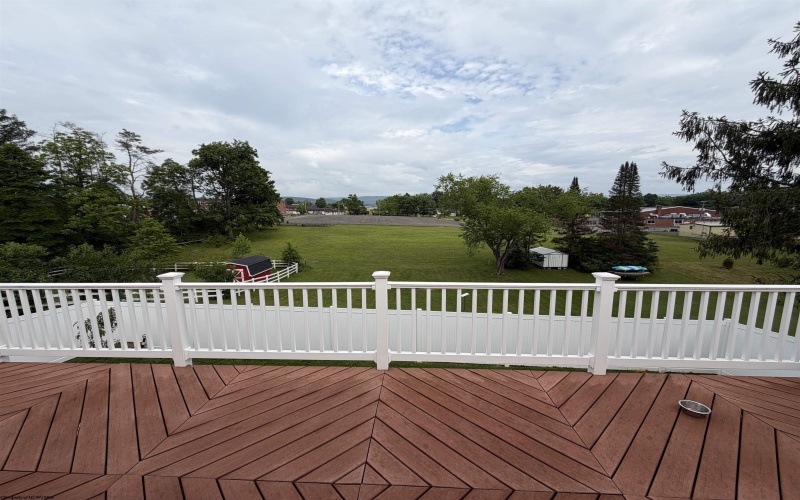 114 Southview Drive, Elkins, West Virginia 26241, 3 Bedrooms Bedrooms, 9 Rooms Rooms,2 BathroomsBathrooms,Single Family Detached,For Sale,Southview,10165282