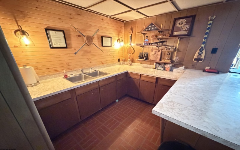 114 Southview Drive, Elkins, West Virginia 26241, 3 Bedrooms Bedrooms, 9 Rooms Rooms,2 BathroomsBathrooms,Single Family Detached,For Sale,Southview,10165282