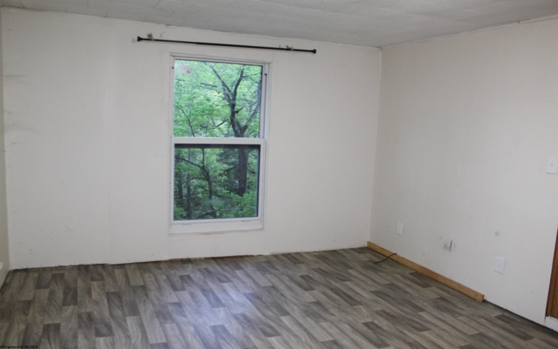 72 Greenbrier Street, Camden on Gauley, West Virginia 26208, 3 Bedrooms Bedrooms, 8 Rooms Rooms,2 BathroomsBathrooms,Single Family Detached,For Sale,Greenbrier,10165285