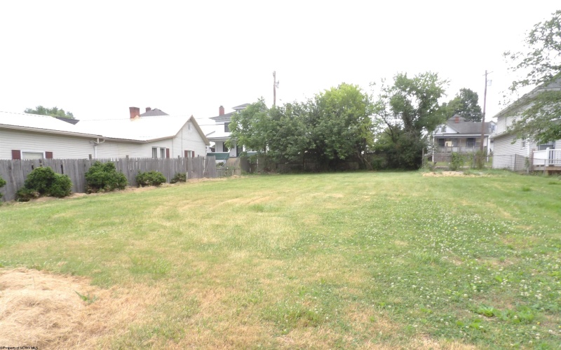424 Spring Avenue, Clarksburg, West Virginia 26301, 3 Bedrooms Bedrooms, 9 Rooms Rooms,2 BathroomsBathrooms,Single Family Detached,For Sale,Spring,10165286