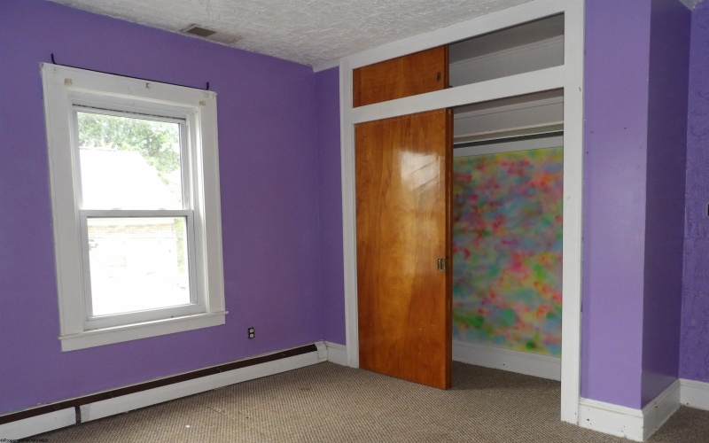424 Spring Avenue, Clarksburg, West Virginia 26301, 3 Bedrooms Bedrooms, 9 Rooms Rooms,2 BathroomsBathrooms,Single Family Detached,For Sale,Spring,10165286