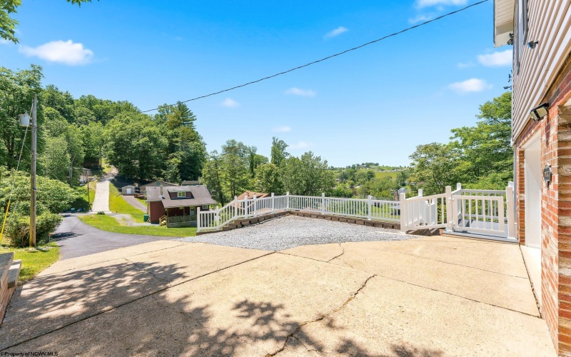 83 Maple Lake Court, Bridgeport, West Virginia 26330, 3 Bedrooms Bedrooms, 7 Rooms Rooms,2 BathroomsBathrooms,Single Family Detached,For Sale,Maple Lake,10165283