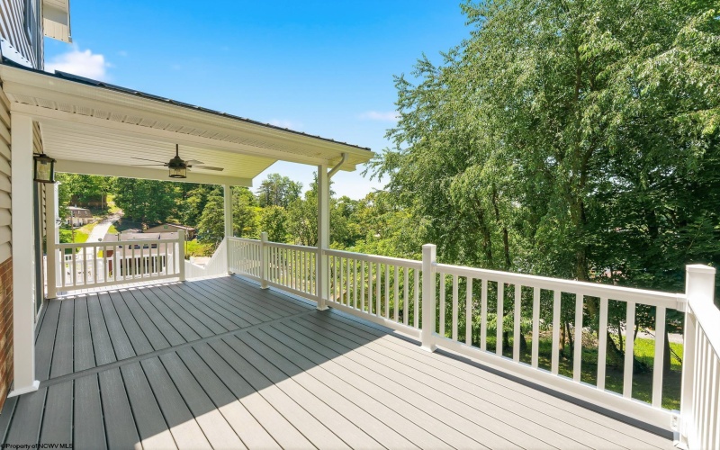 83 Maple Lake Court, Bridgeport, West Virginia 26330, 3 Bedrooms Bedrooms, 7 Rooms Rooms,2 BathroomsBathrooms,Single Family Detached,For Sale,Maple Lake,10165283