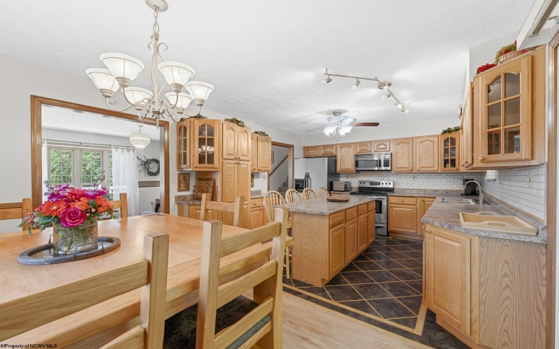83 Maple Lake Court, Bridgeport, West Virginia 26330, 3 Bedrooms Bedrooms, 7 Rooms Rooms,2 BathroomsBathrooms,Single Family Detached,For Sale,Maple Lake,10165283