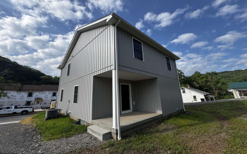 148 Mulberry Avenue, Weston, West Virginia 26452, 3 Bedrooms Bedrooms, 6 Rooms Rooms,2 BathroomsBathrooms,Single Family Detached,For Sale,Mulberry,10165317 148 Mulberry Avenue, Weston, West Virginia 26452, 3 Bedrooms Bedrooms, 6 Rooms Rooms,2 BathroomsBathrooms,Single Family Detached,For Sale,Mulberry,10165317
