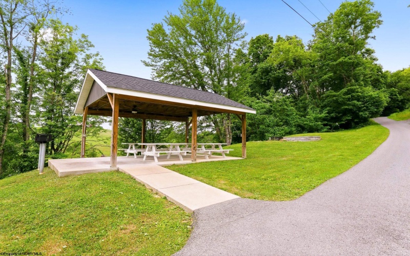 20 MISTY Lane, Fairmont, West Virginia 26554, 3 Bedrooms Bedrooms, 7 Rooms Rooms,2 BathroomsBathrooms,Single Family Attached,For Sale,MISTY,10165308