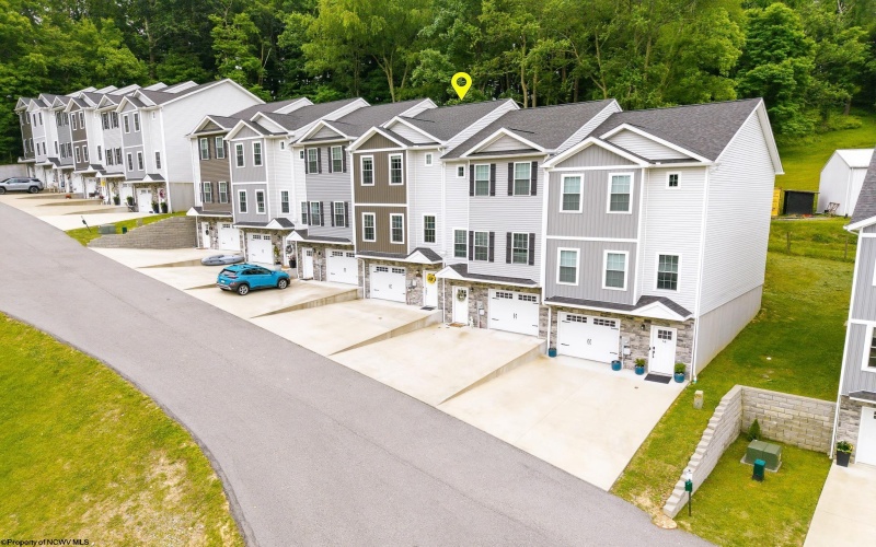 20 MISTY Lane, Fairmont, West Virginia 26554, 3 Bedrooms Bedrooms, 7 Rooms Rooms,2 BathroomsBathrooms,Single Family Attached,For Sale,MISTY,10165308