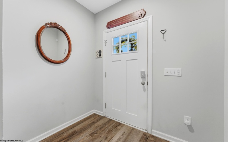 20 MISTY Lane, Fairmont, West Virginia 26554, 3 Bedrooms Bedrooms, 7 Rooms Rooms,2 BathroomsBathrooms,Single Family Attached,For Sale,MISTY,10165308