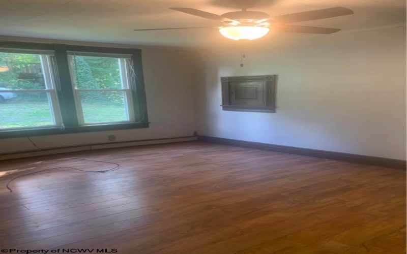 740 Weaver Street, Morgantown, West Virginia 26505, ,Multi-unit/income,For Sale,Weaver,10165292
