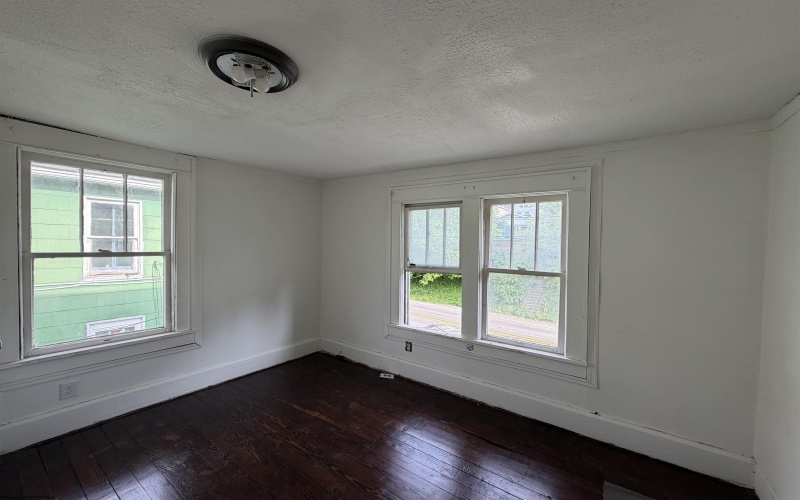 208 Dunkard Avenue, Westover, West Virginia 26501, ,Multi-unit/income,For Sale,Dunkard,10165313