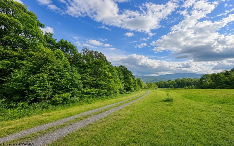 Lot 10 Iron Horse Lane, Dryfork, West Virginia 26263, ,Lots/land,For Sale,Iron Horse,10165305