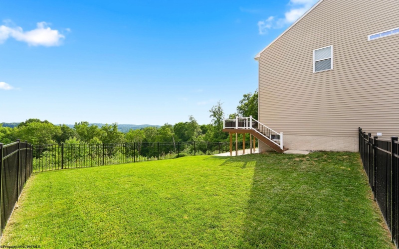 335 Double Eagle Lane, Maidsville, West Virginia 26541, 4 Bedrooms Bedrooms, 7 Rooms Rooms,3 BathroomsBathrooms,Single Family Detached,For Sale,Double Eagle,10165316