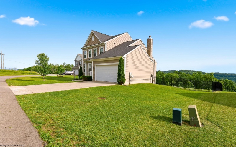 335 Double Eagle Lane, Maidsville, West Virginia 26541, 4 Bedrooms Bedrooms, 7 Rooms Rooms,3 BathroomsBathrooms,Single Family Detached,For Sale,Double Eagle,10165316
