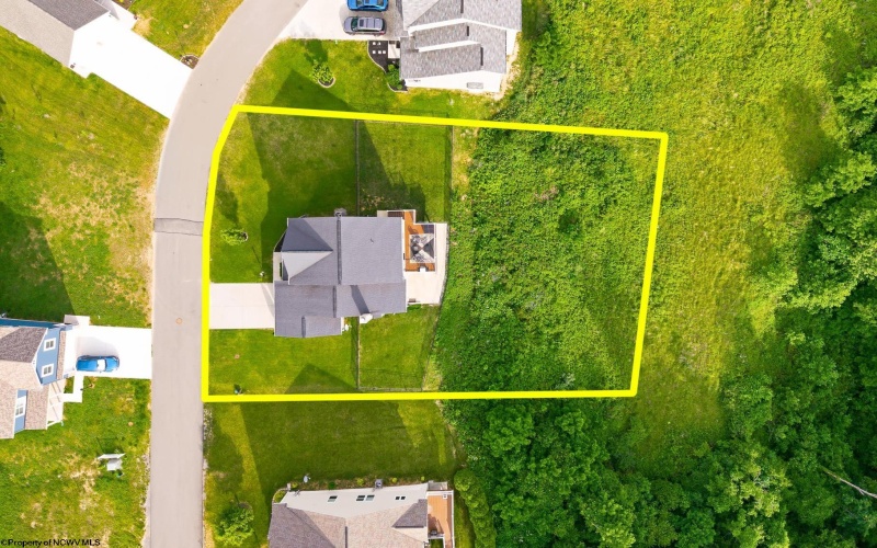 335 Double Eagle Lane, Maidsville, West Virginia 26541, 4 Bedrooms Bedrooms, 7 Rooms Rooms,3 BathroomsBathrooms,Single Family Detached,For Sale,Double Eagle,10165316