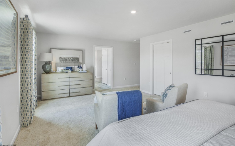 648 Links Drive, Maidsville, West Virginia 26541, 4 Bedrooms Bedrooms, 8 Rooms Rooms,2 BathroomsBathrooms,Single Family Detached,For Sale,Links,10165297