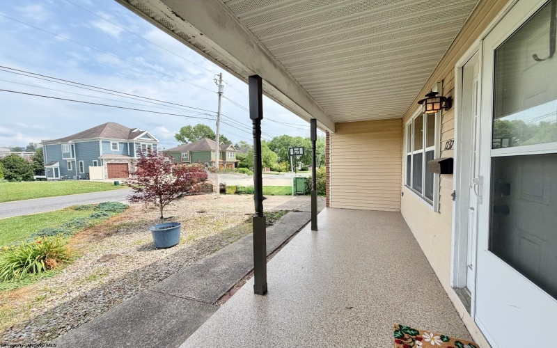 1137 Windsor Avenue, Morgantown, West Virginia 26505, 3 Bedrooms Bedrooms, 7 Rooms Rooms,2 BathroomsBathrooms,Single Family Detached,For Sale,Windsor,10165300
