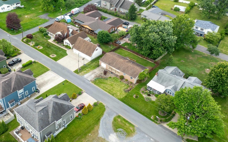 1137 Windsor Avenue, Morgantown, West Virginia 26505, 3 Bedrooms Bedrooms, 7 Rooms Rooms,2 BathroomsBathrooms,Single Family Detached,For Sale,Windsor,10165300
