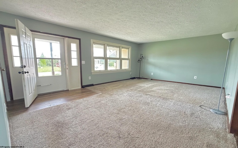 1137 Windsor Avenue, Morgantown, West Virginia 26505, 3 Bedrooms Bedrooms, 7 Rooms Rooms,2 BathroomsBathrooms,Single Family Detached,For Sale,Windsor,10165300