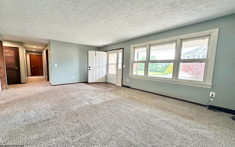 1137 Windsor Avenue, Morgantown, West Virginia 26505, 3 Bedrooms Bedrooms, 7 Rooms Rooms,2 BathroomsBathrooms,Single Family Detached,For Sale,Windsor,10165300
